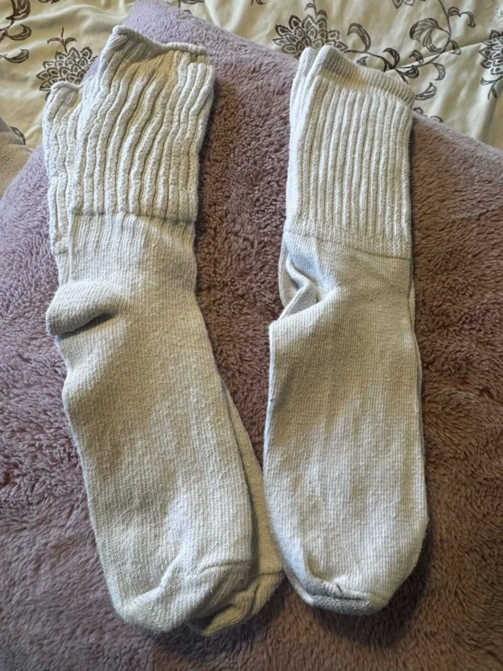 4 pair - woman's vintage slouch socks - Picture 3 of 4